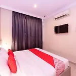Capital O 89366 Spring Inn Hotel